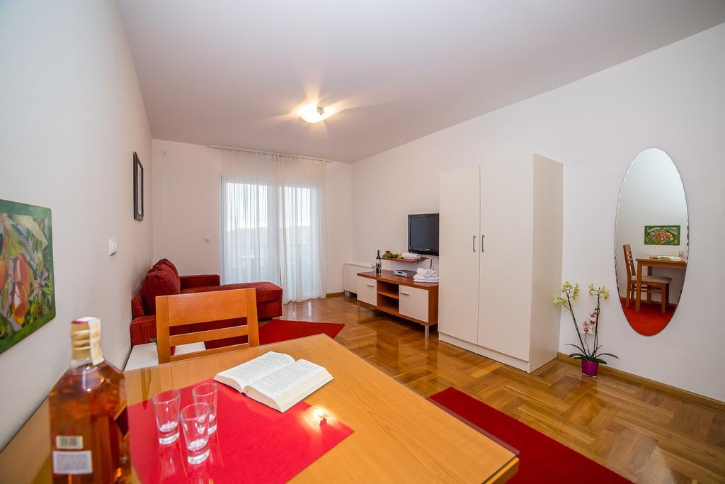 Apartments Kristina Makarska Extérieur photo