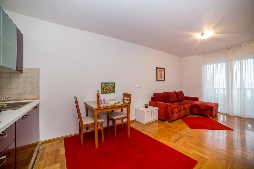 Apartments Kristina Makarska Extérieur photo