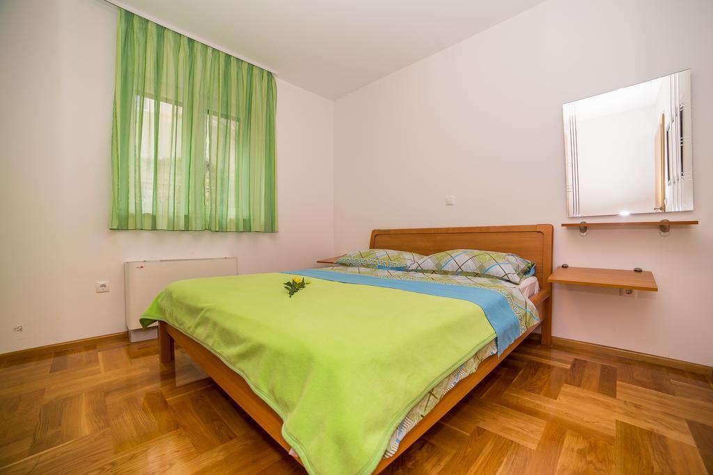 Apartments Kristina Makarska Chambre photo