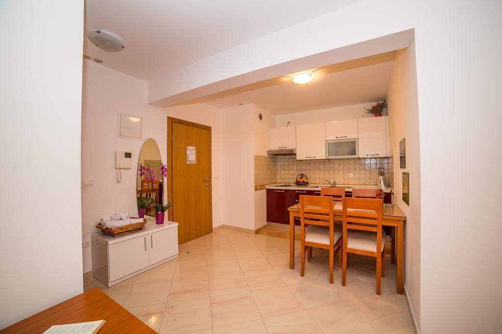 Apartments Kristina Makarska Extérieur photo