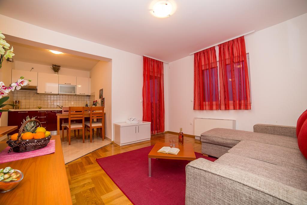 Apartments Kristina Makarska Extérieur photo