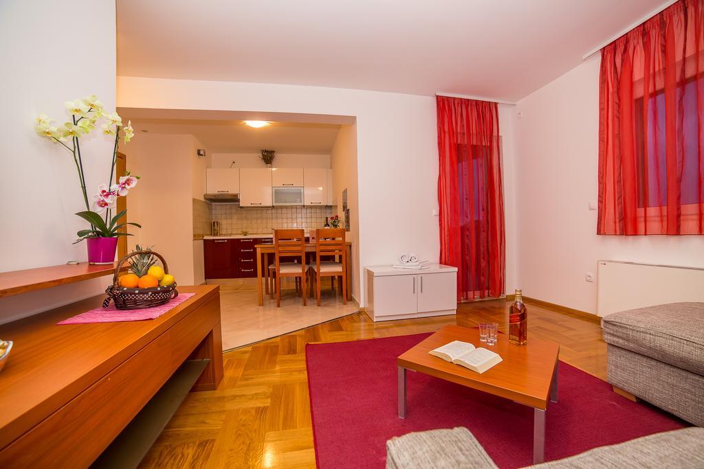 Apartments Kristina Makarska Extérieur photo