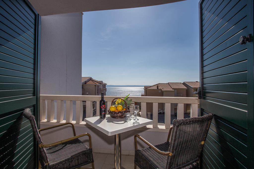 Apartments Kristina Makarska Extérieur photo